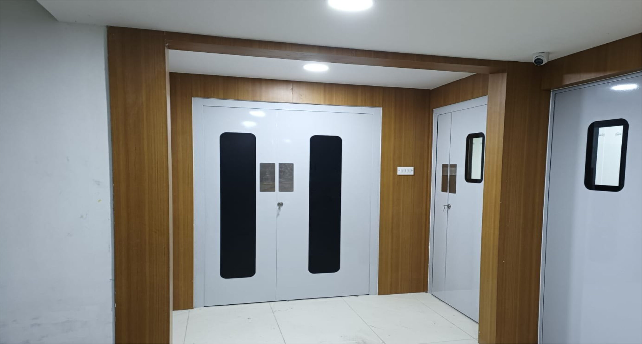 (TH-12-OT) OT Door (Double Door)